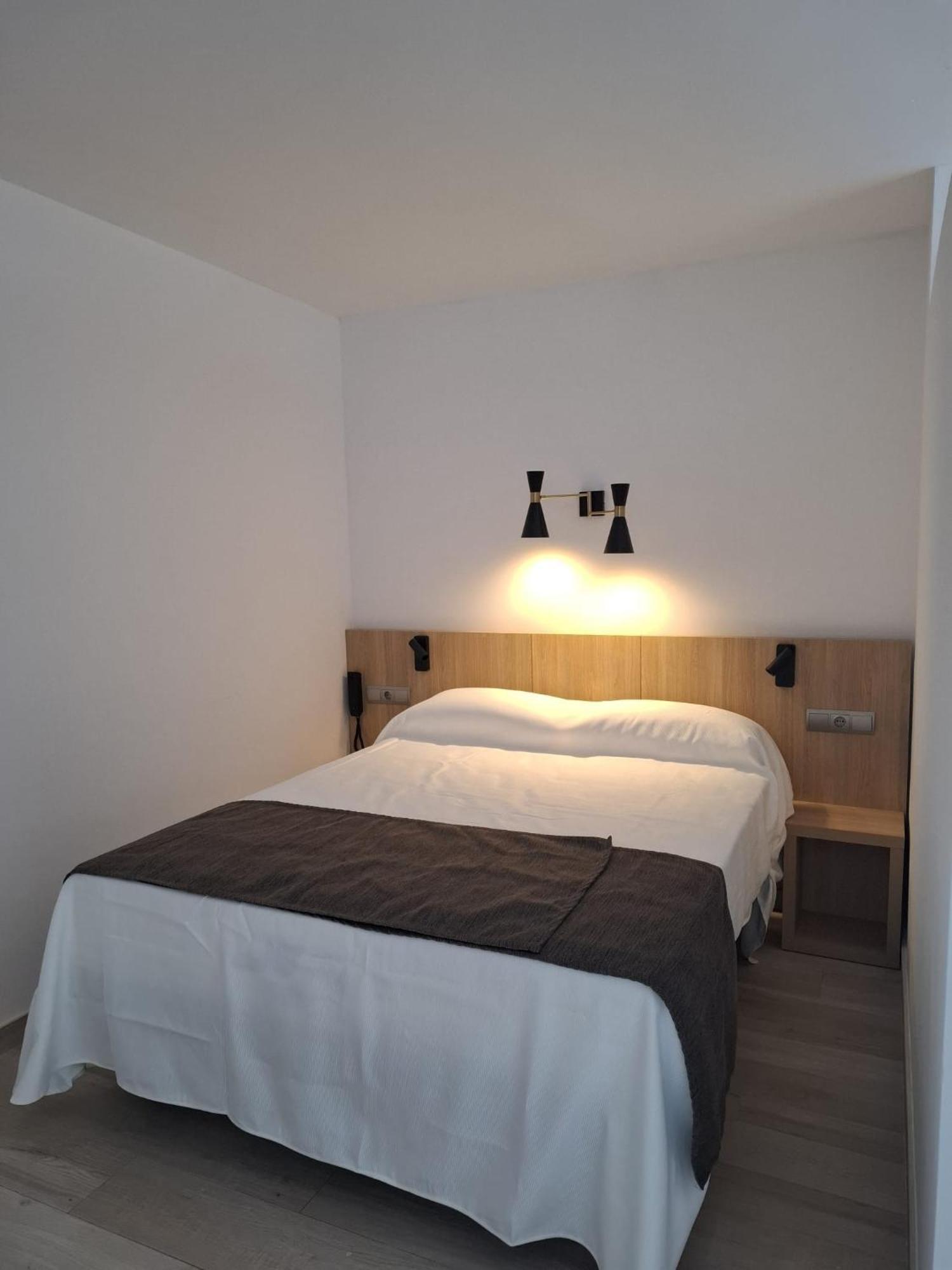 Sunside Ibiza - Only Adults- Formerly Known As Park Apartamento Sant Antoni de Portmany
