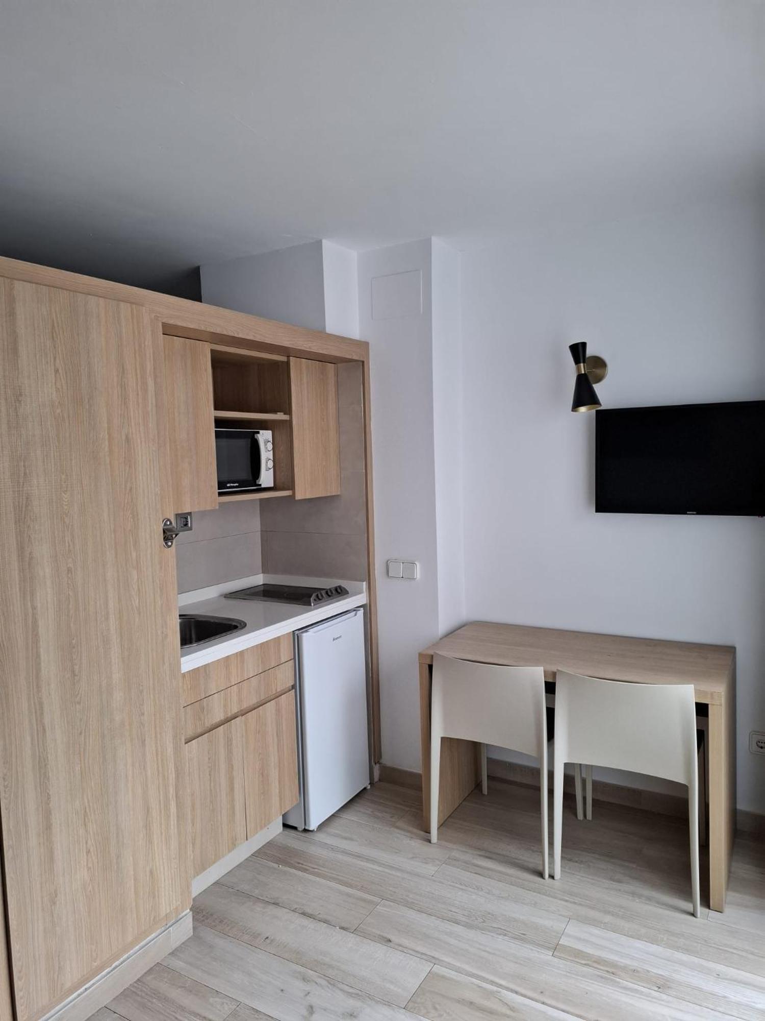Sunside Ibiza - Only Adults- Formerly Known As Park Apartamento Sant Antoni de Portmany